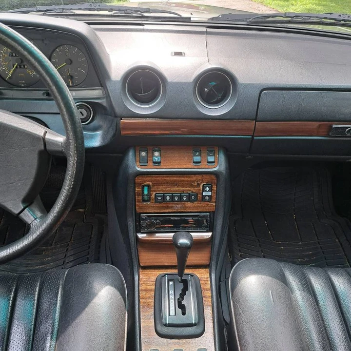 1985 Mercedes-Benz W124 E-Class - Image 13 of 19