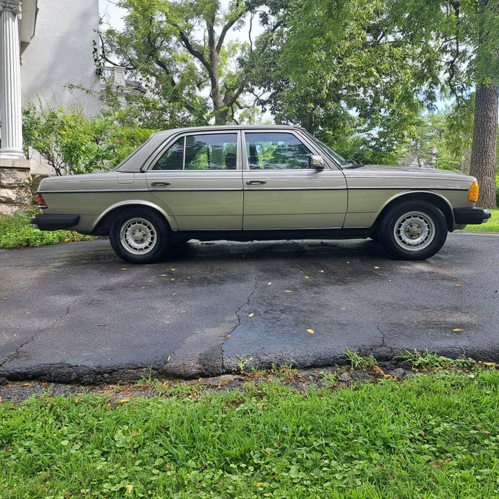 1985 Mercedes-Benz W124 E-Class - Image 4 of 19