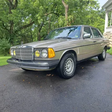 1985 Mercedes-Benz E-Class 300D Turbo Diesel