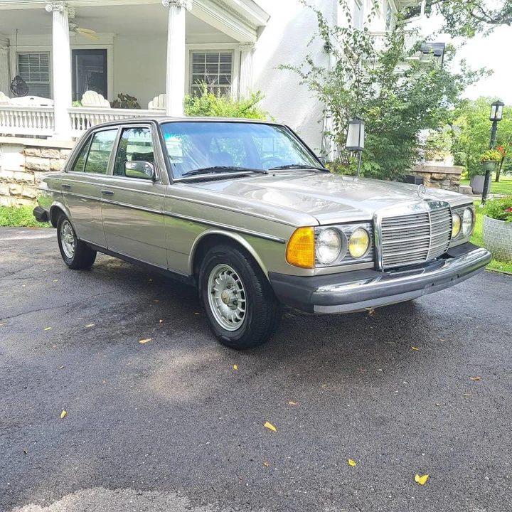 1985 Mercedes-Benz W124 E-Class - Image 3 of 19