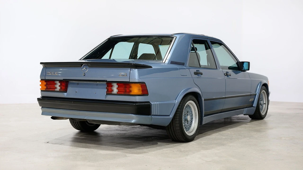 1985 Mercedes-Benz 190E - Image 18 of 31