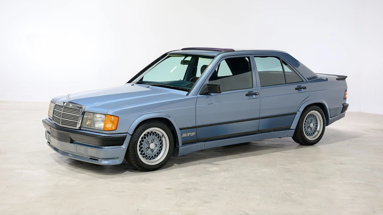 1985 Mercedes-Benz 190E - Image 12 of 31
