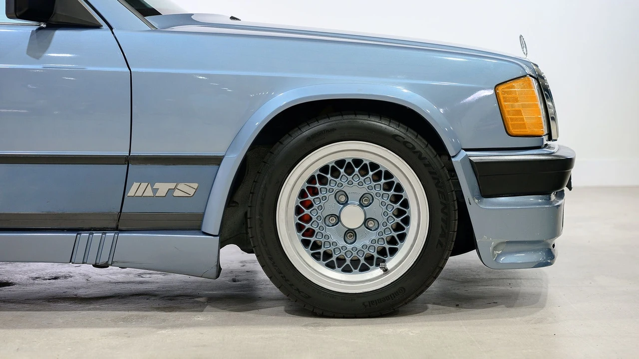 1985 Mercedes-Benz 190E - Image 6 of 31