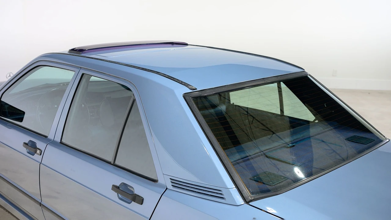 1985 Mercedes-Benz 190E - Image 27 of 31