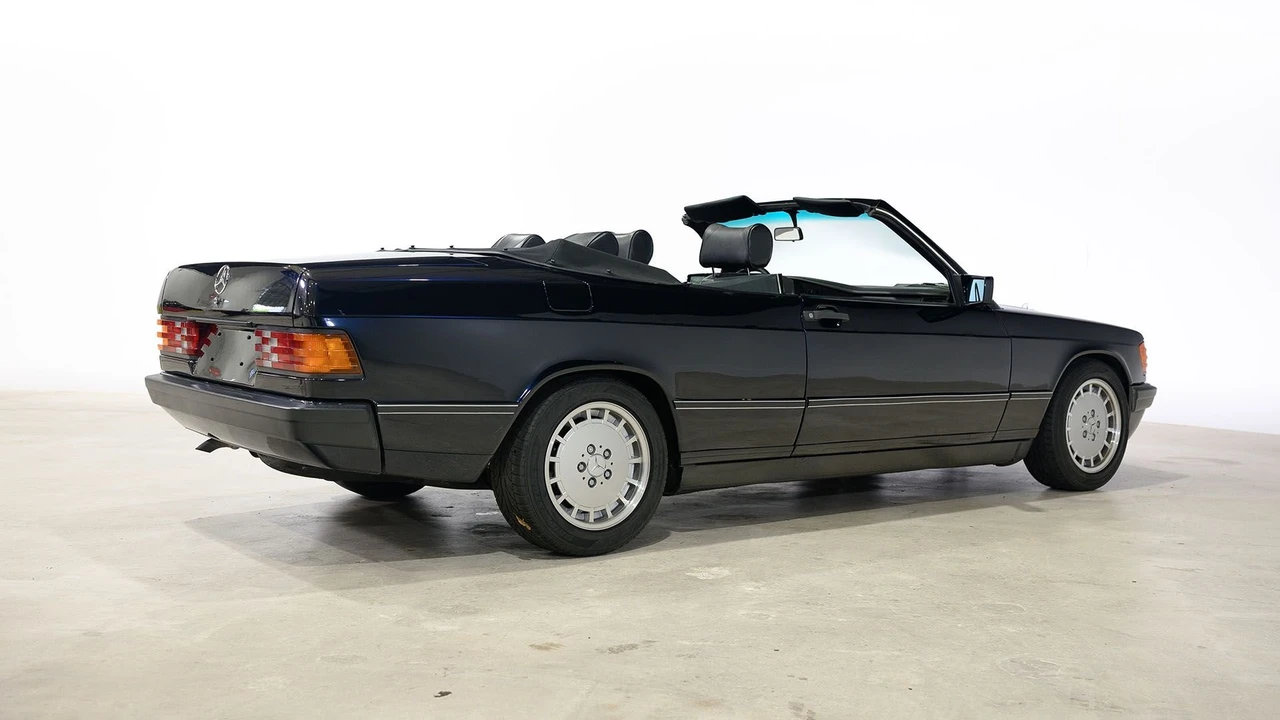 1985 Mercedes-Benz 190E - Image 20 of 31