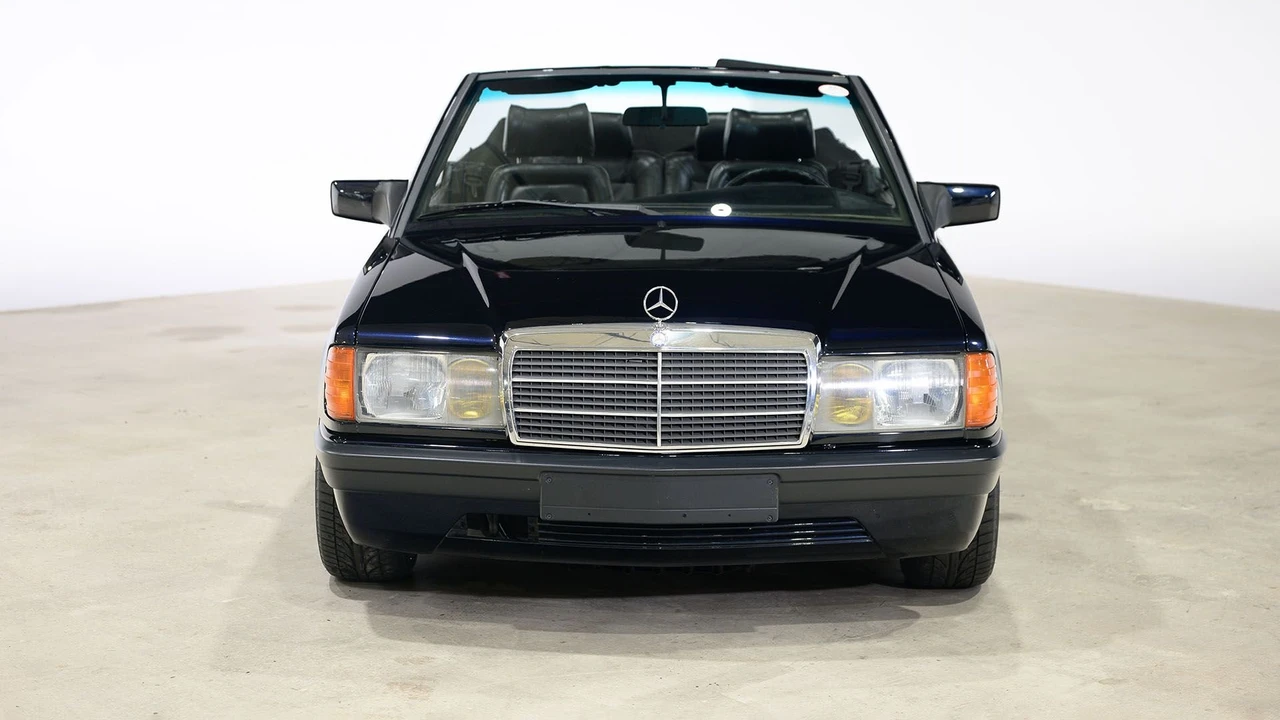 1985 Mercedes-Benz 190E - Image 13 of 31