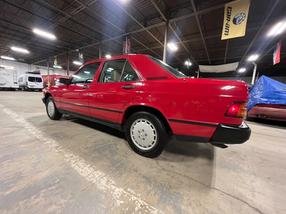 1985 Mercedes-Benz 190E - Image 9 of 21