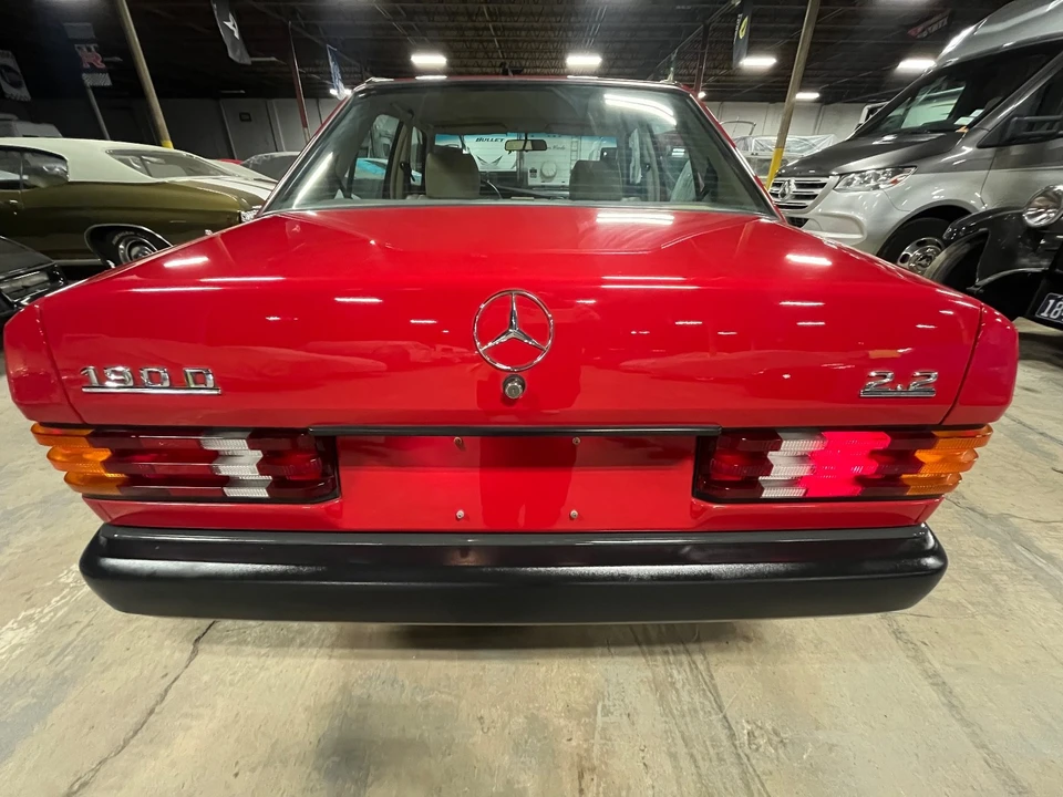 1985 Mercedes-Benz 190E - Image 17 of 21