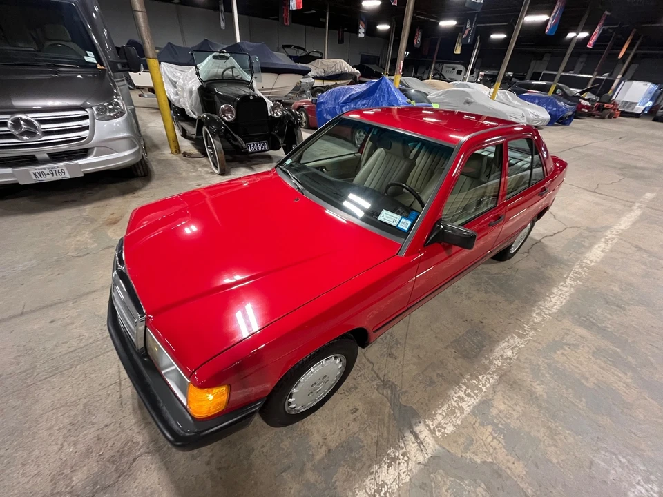 1985 Mercedes-Benz 190E - Image 18 of 21