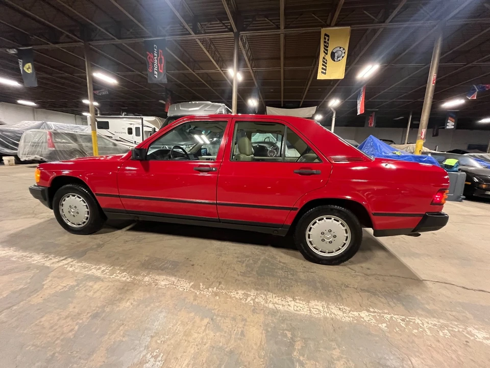 1985 Mercedes-Benz 190E - Image 11 of 21