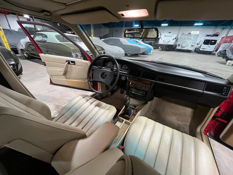 1985 Mercedes-Benz 190E - Image 20 of 21