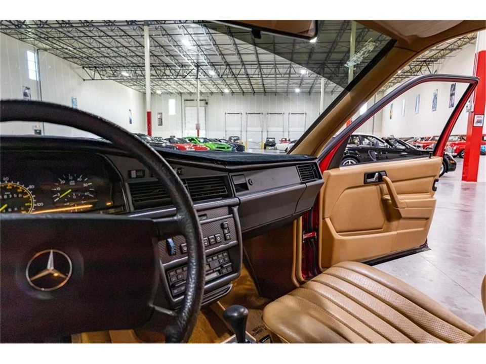 1985 Mercedes-Benz SL-Class - Image 14 of 31