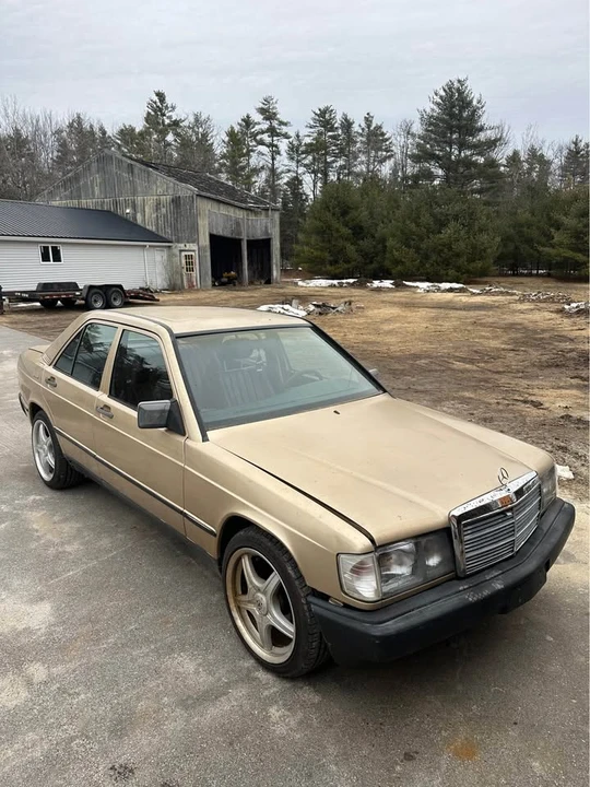 1985 Mercedes-Benz 190E - Image 2 of 2