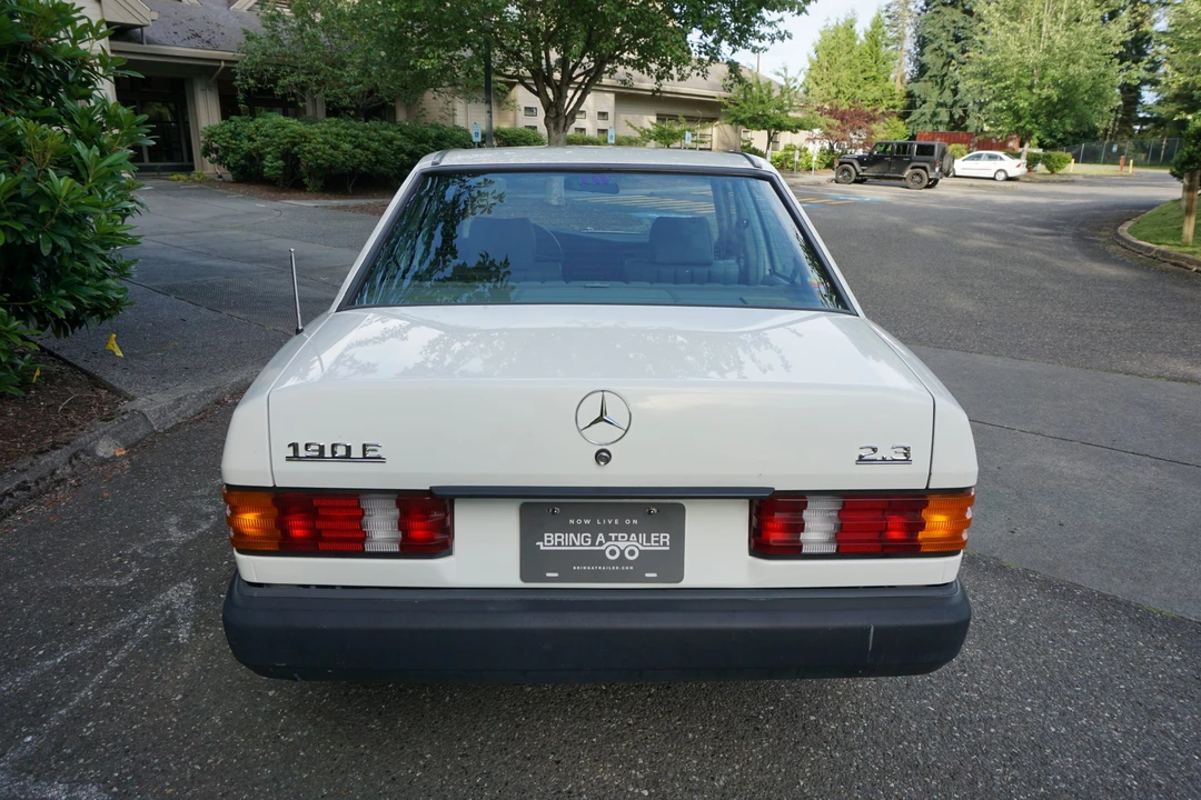 1985 Mercedes-Benz 190E - Image 8 of 31