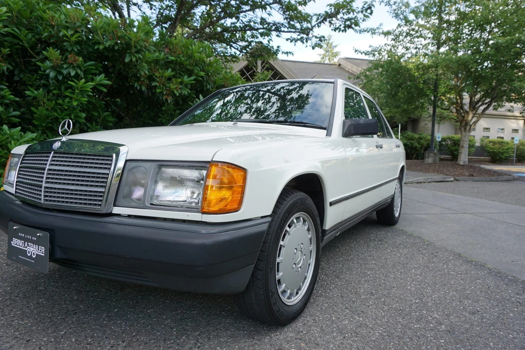 1985 Mercedes-Benz 190E - Image 16 of 31