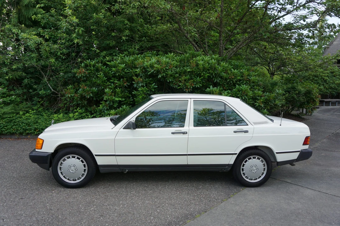 1985 Mercedes-Benz 190E - Image 4 of 31