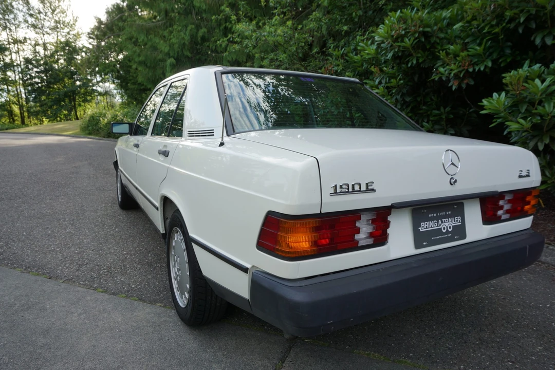 1985 Mercedes-Benz 190E - Image 7 of 31