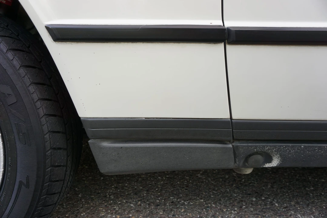 1985 Mercedes-Benz 190E - Image 18 of 31