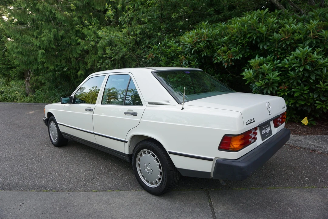 1985 Mercedes-Benz 190E - Image 5 of 31