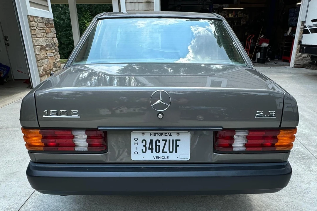 1985 Mercedes-Benz 190E - Image 5 of 31