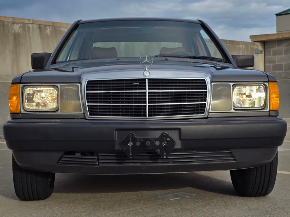 1985 Mercedes-Benz 190E - Image 6 of 31