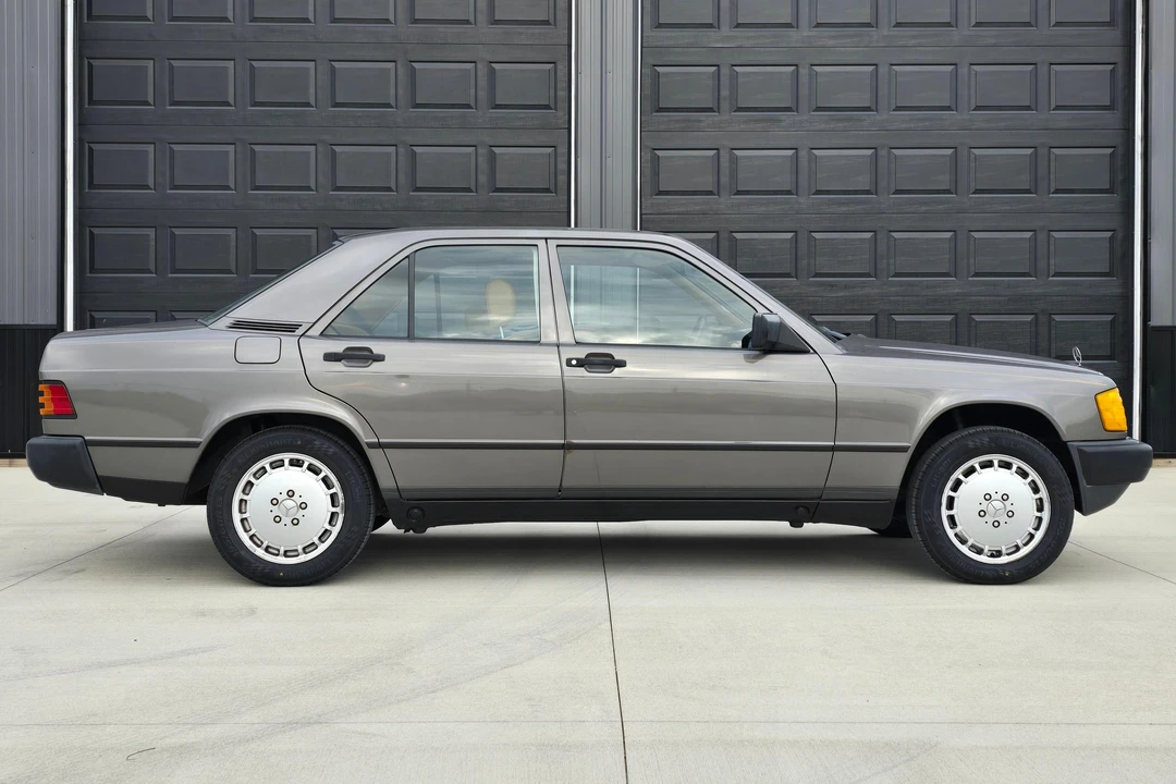 1985 Mercedes-Benz 190E - Image 3 of 31