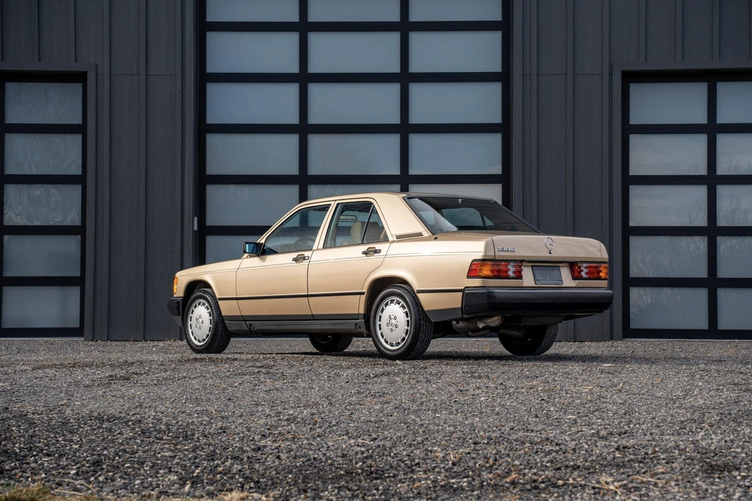 1985 Mercedes-Benz 190E - Image 9 of 31