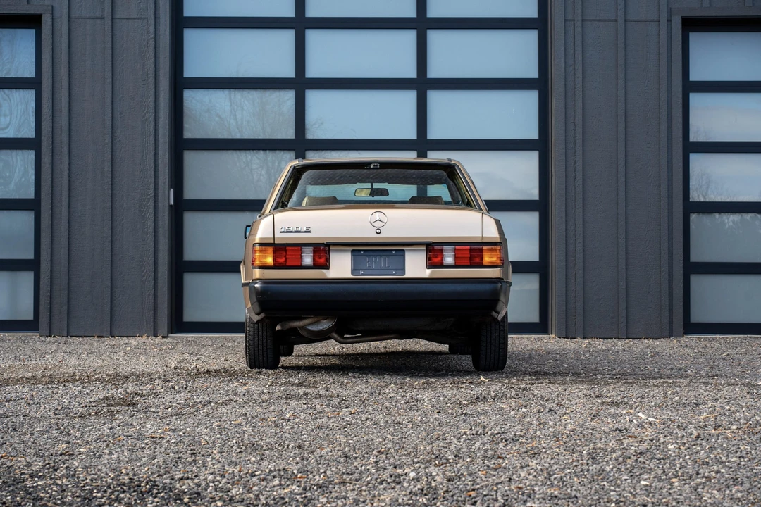 1985 Mercedes-Benz 190E - Image 8 of 31
