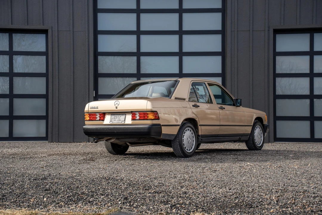 1985 Mercedes-Benz 190E - Image 6 of 31