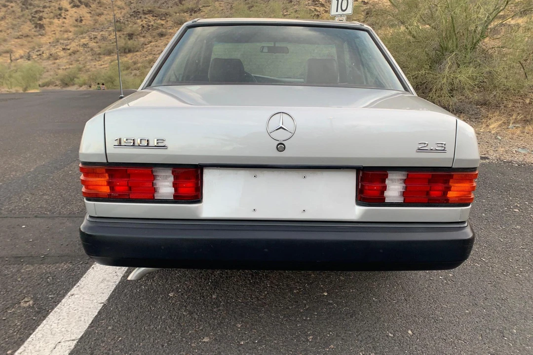 1985 Mercedes-Benz 190E - Image 5 of 31