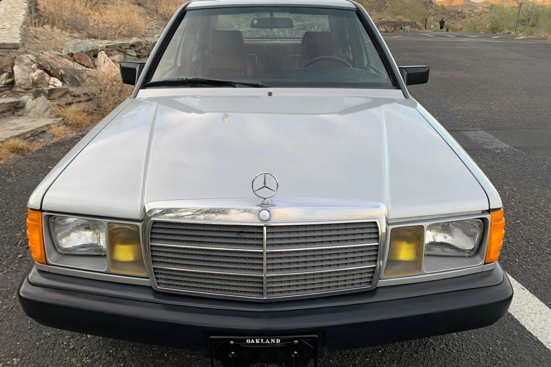 1985 Mercedes-Benz 190E - Image 2 of 31