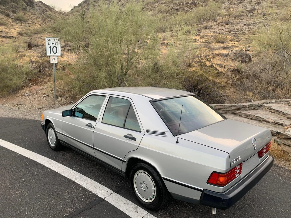 1985 Mercedes-Benz 190E - Image 15 of 31
