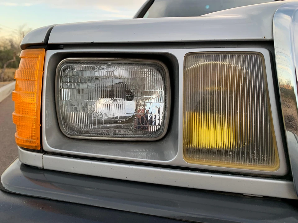 1985 Mercedes-Benz 190E - Image 24 of 31