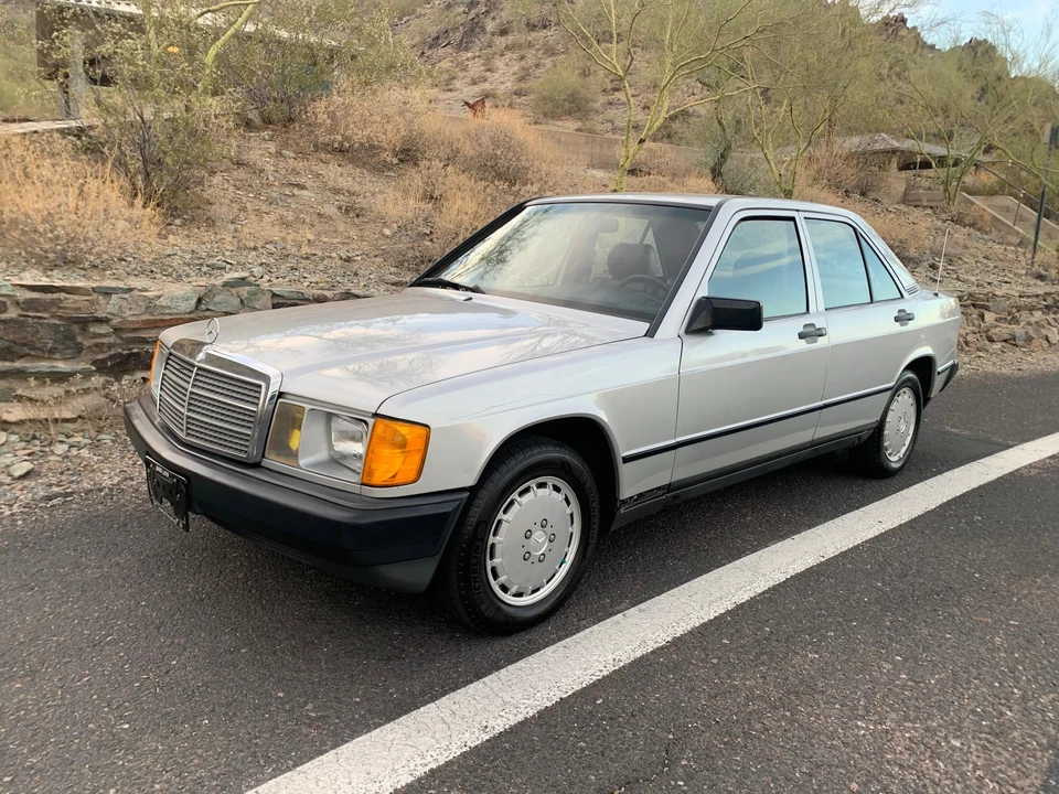 1985 Mercedes-Benz 190E - Image 10 of 31