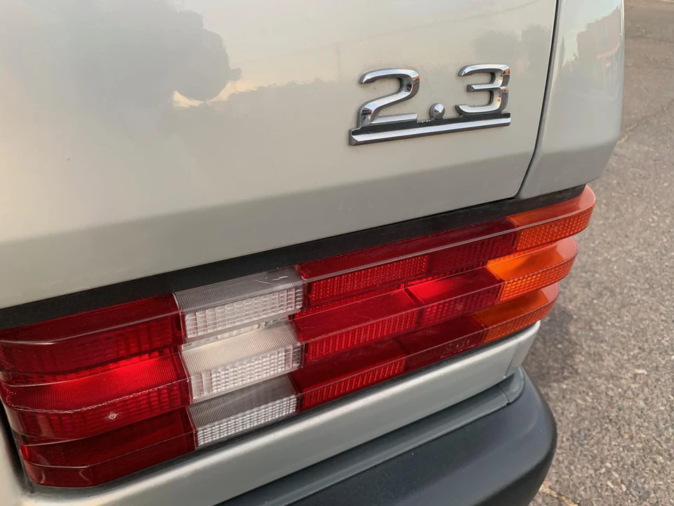 1985 Mercedes-Benz 190E - Image 22 of 31