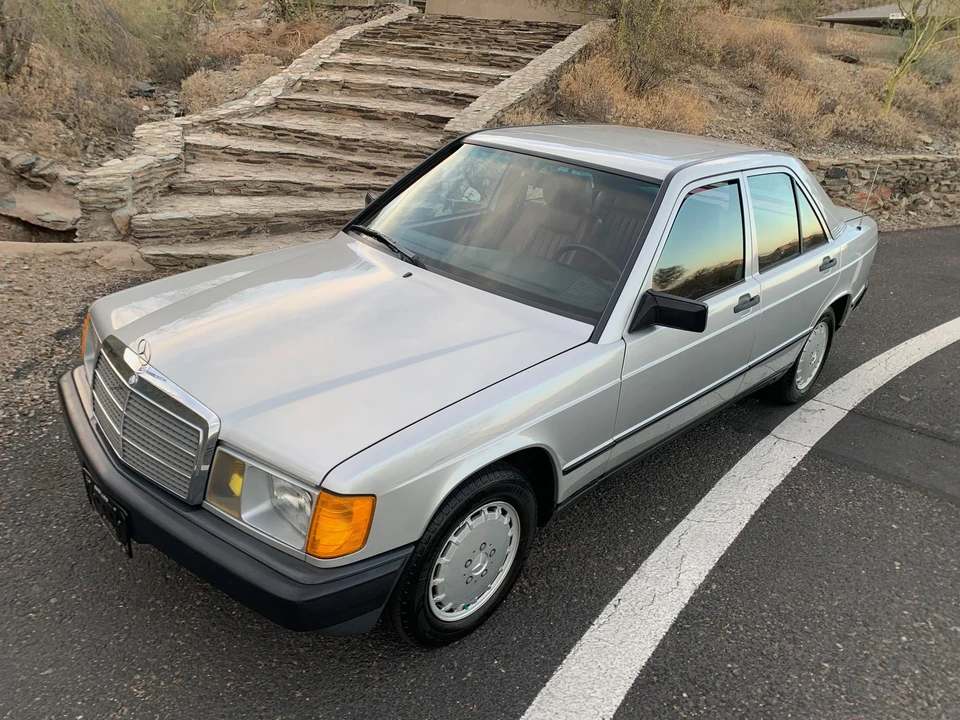 1985 Mercedes-Benz 190E - Image 9 of 31