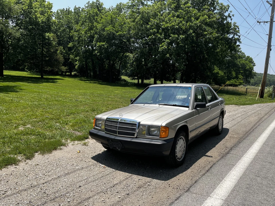 1985 Mercedes-Benz 190E - Image 3 of 31