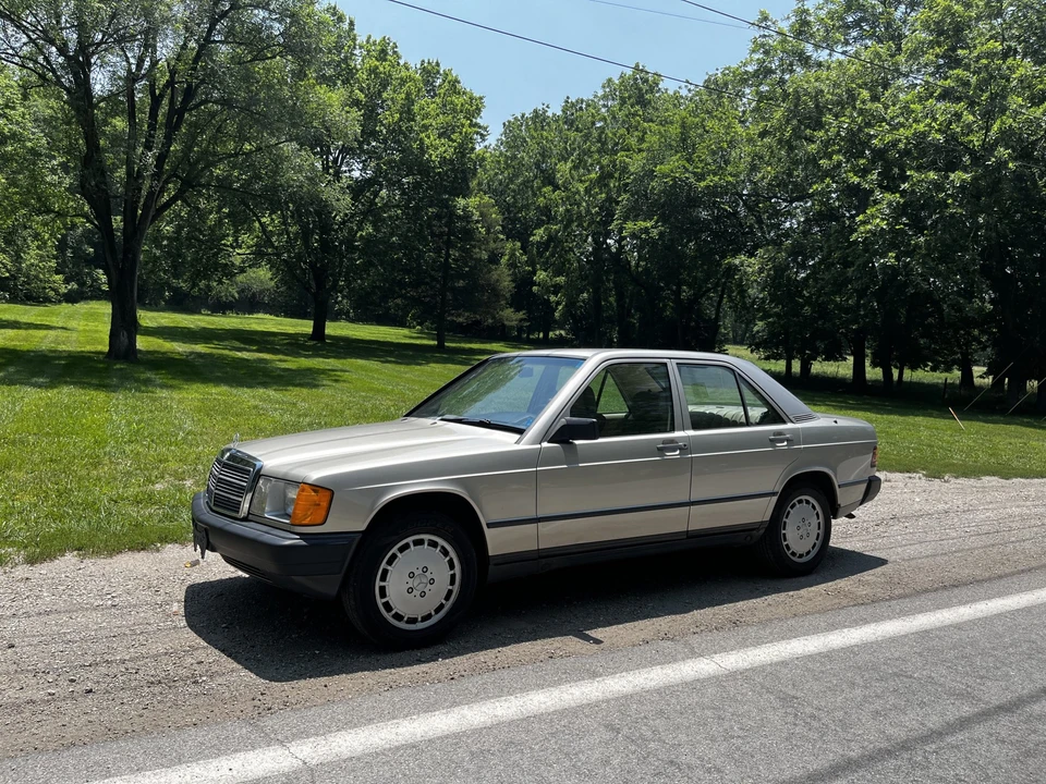 1985 Mercedes-Benz 190E - Image 4 of 31