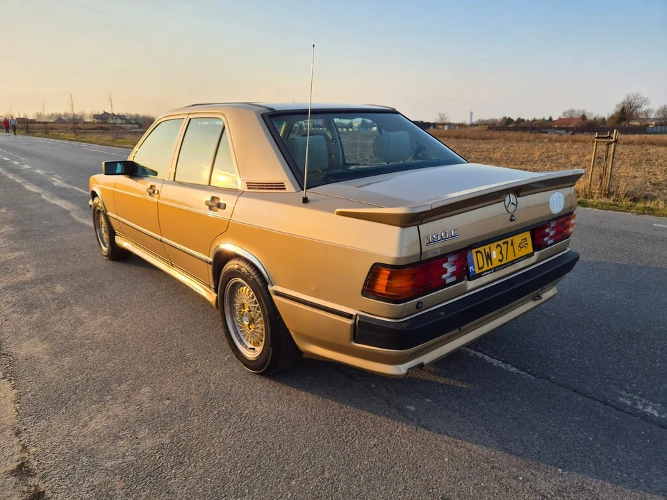 1985 Mercedes-Benz 190E - Image 22 of 30