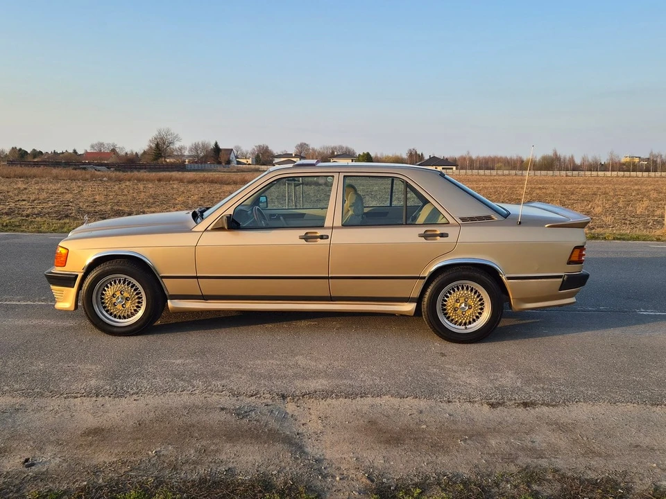 1985 Mercedes-Benz 190E - Image 21 of 30