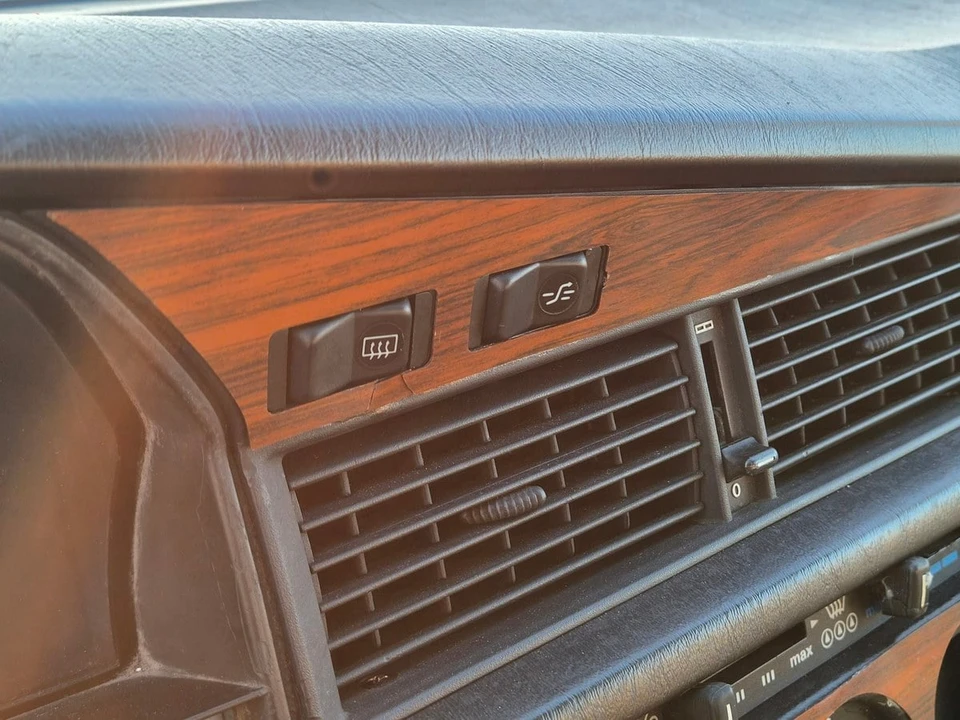 1985 Mercedes-Benz 190E - Image 30 of 30