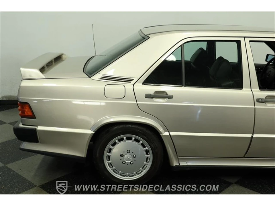 1985 Mercedes-Benz 190E - Image 28 of 31
