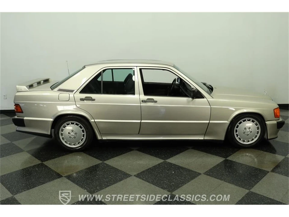 1985 Mercedes-Benz 190E - Image 13 of 31