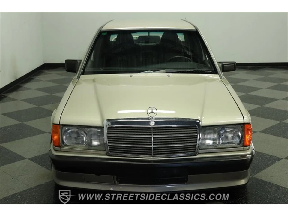 1985 Mercedes-Benz 190E - Image 16 of 31