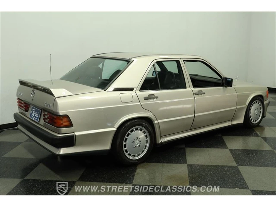 1985 Mercedes-Benz 190E - Image 12 of 31