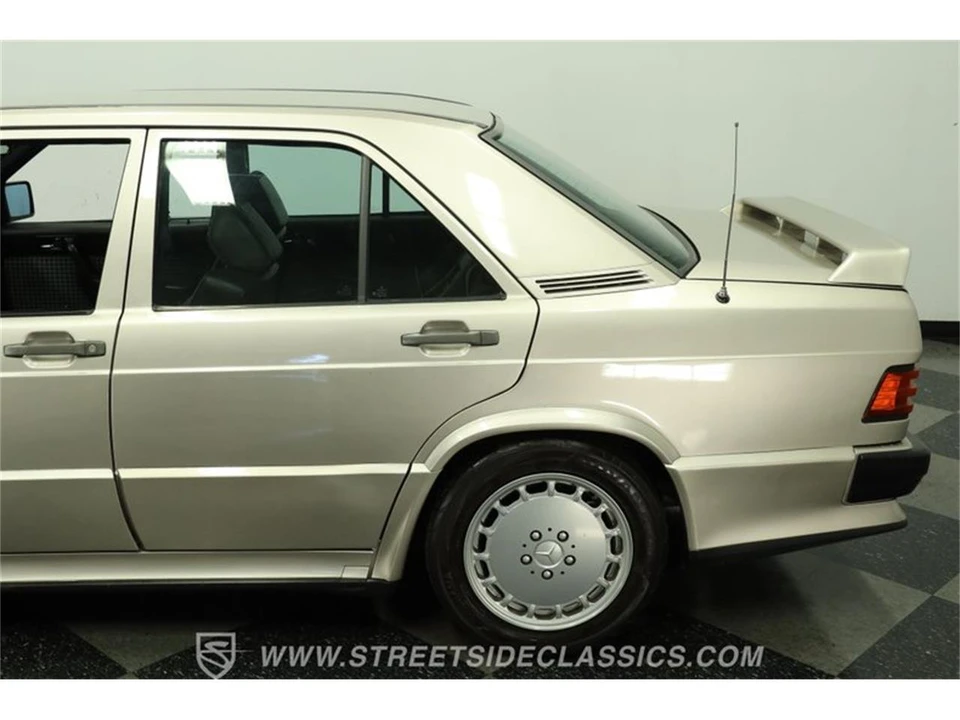 1985 Mercedes-Benz 190E - Image 24 of 31