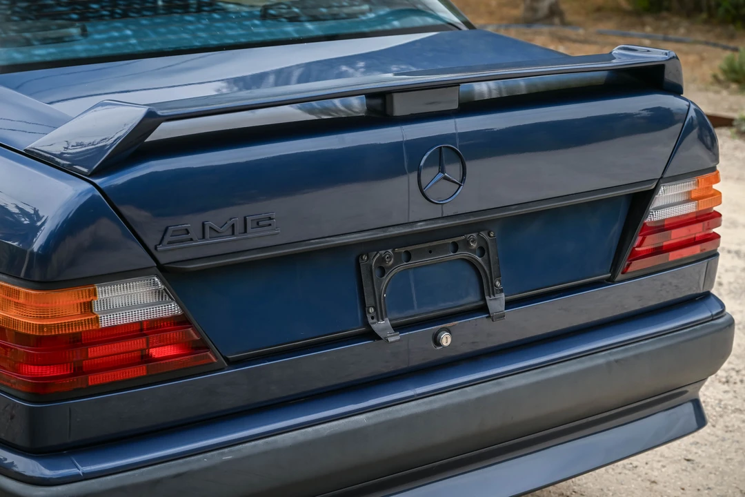 1985 Mercedes-Benz W124 E-Class - Image 30 of 31