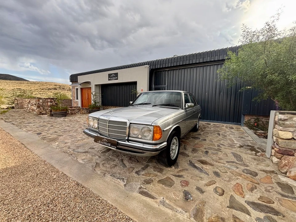 1985 Mercedes-Benz W123 Sedan - Image 24 of 31