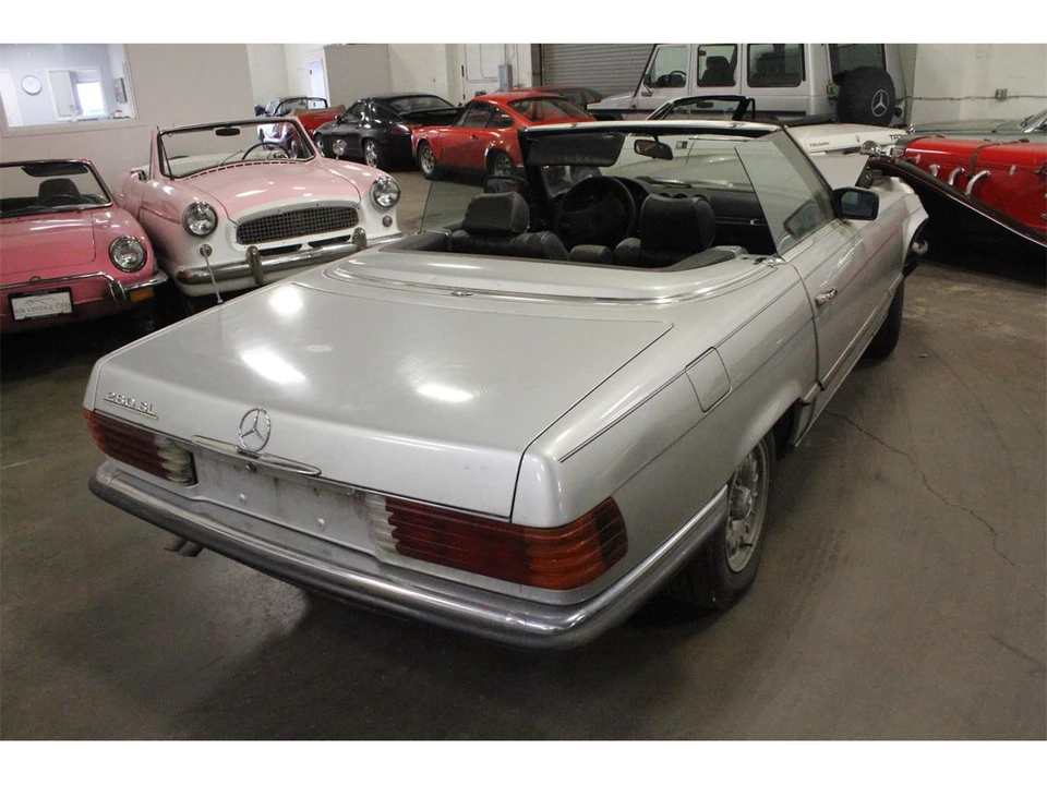 1985 Mercedes-Benz R107 SL-Class - Image 2 of 29