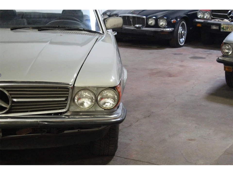 1985 Mercedes-Benz R107 SL-Class - Image 7 of 24